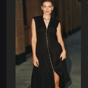 Anthropologie “Tommie”Cap- Sleeve Black  Front-Zip Shirred waist midi Dress